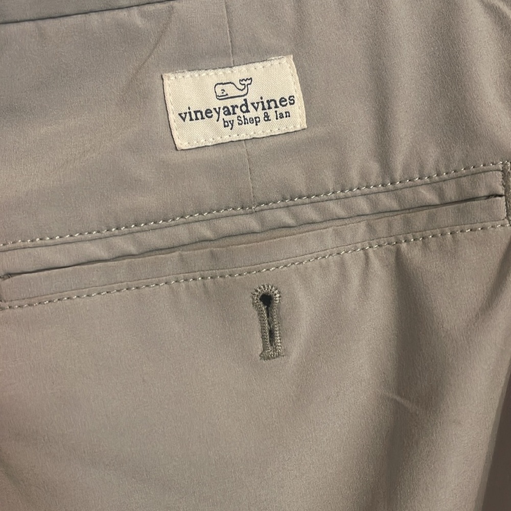 Vineyard Vines Breaker Shorts - Picture 4 of 6